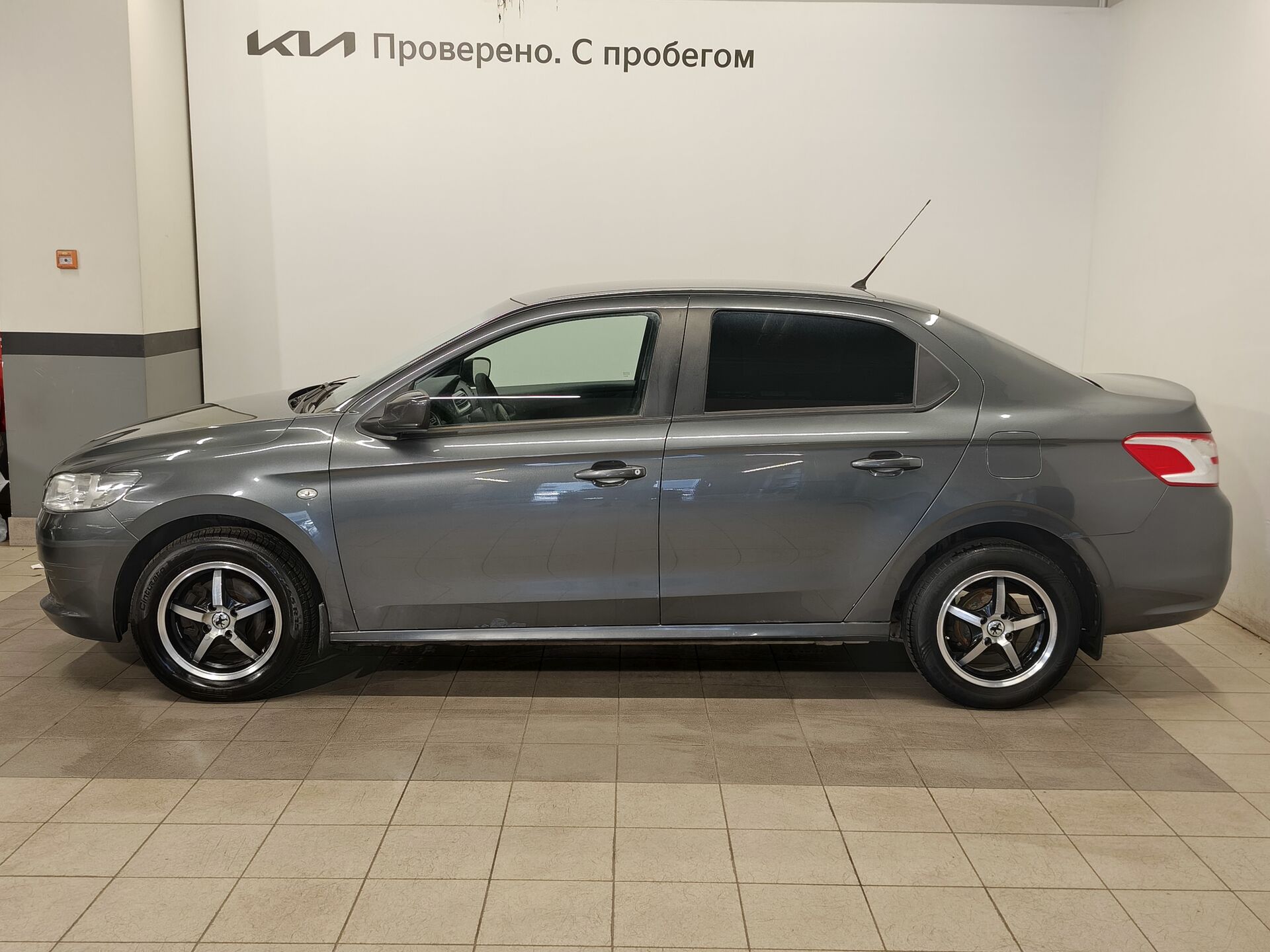 Peugeot 301 None 2013 г.в., 196 000 км.