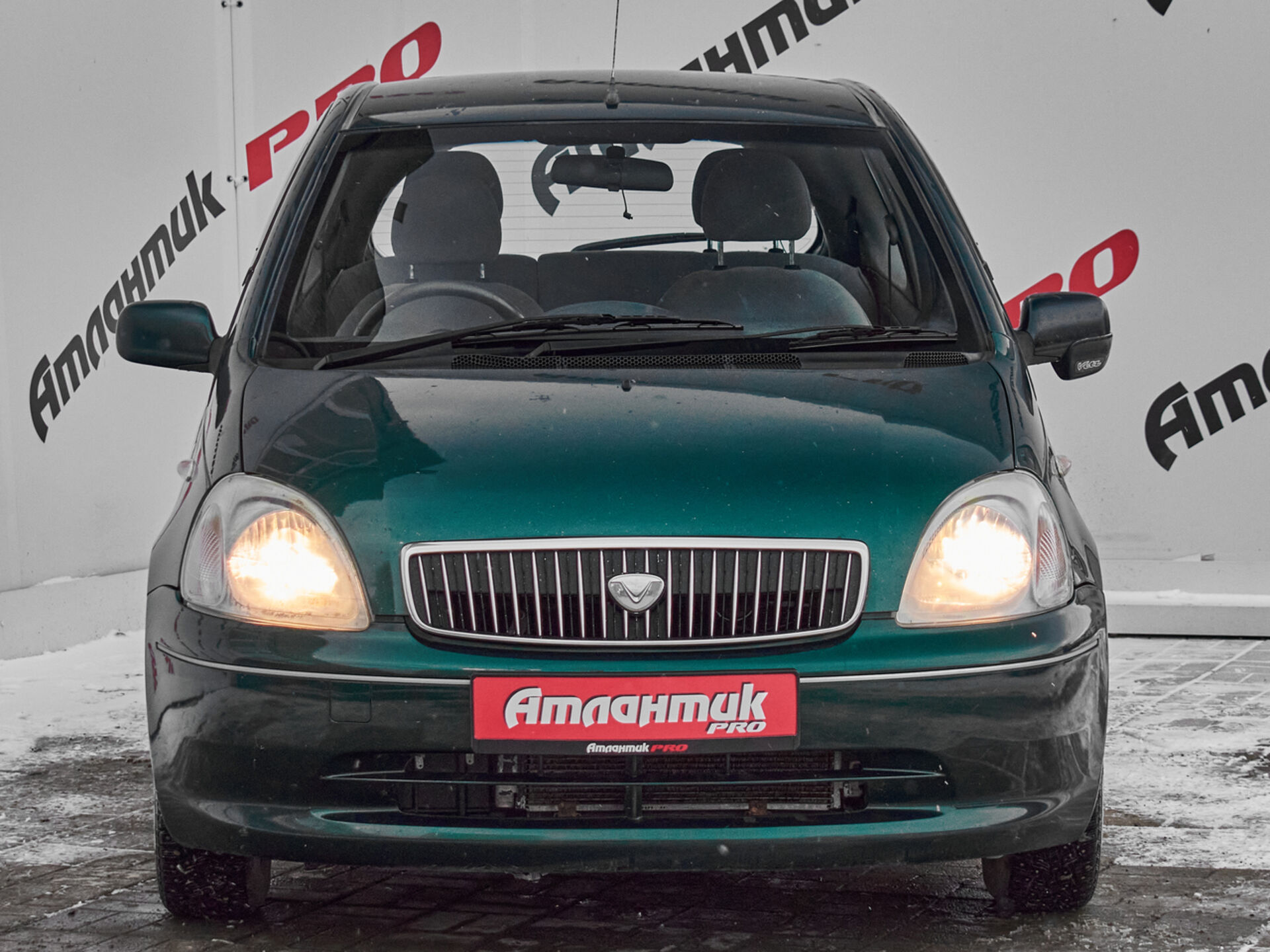 Купить Toyota Vitz 1.3 AT (86 л.с.), 2000 в Екатеренбурге