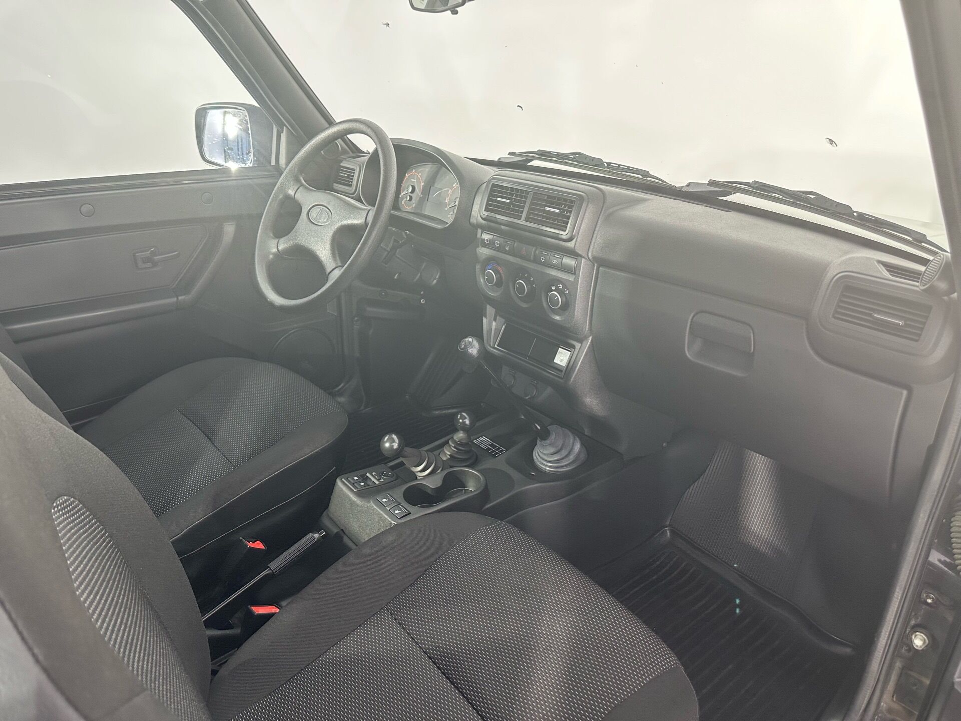Lada 2121 (4x4) Luxe Кондиционер Камуфляж 2021 г.в., 38 482 км.