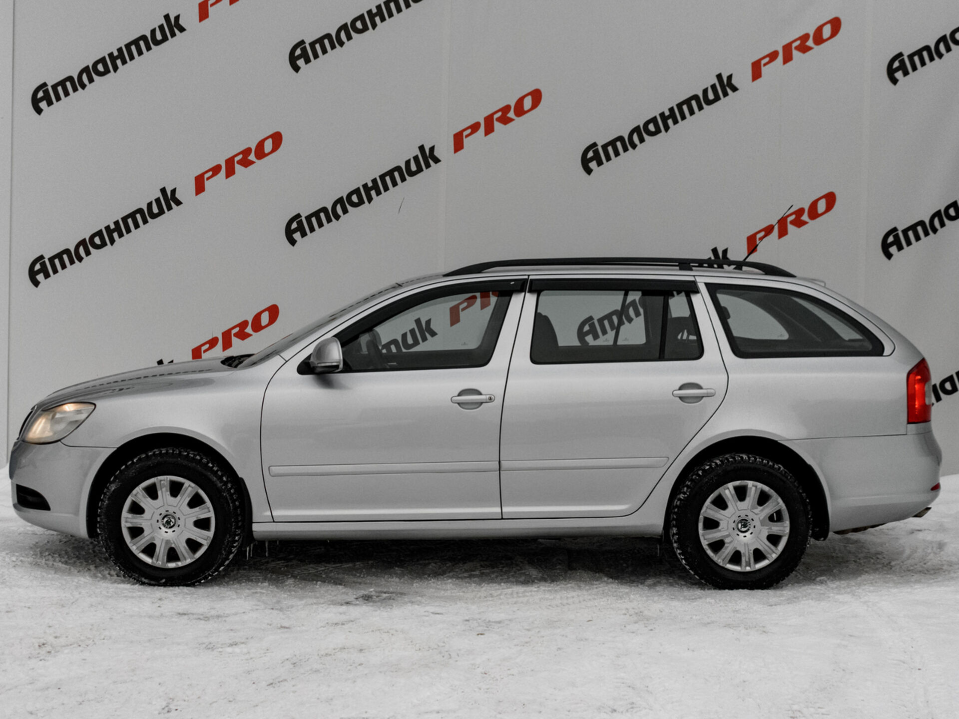 Купить Skoda Octavia 1.6 MT (102 л.с.), 2009 в Екатеренбурге