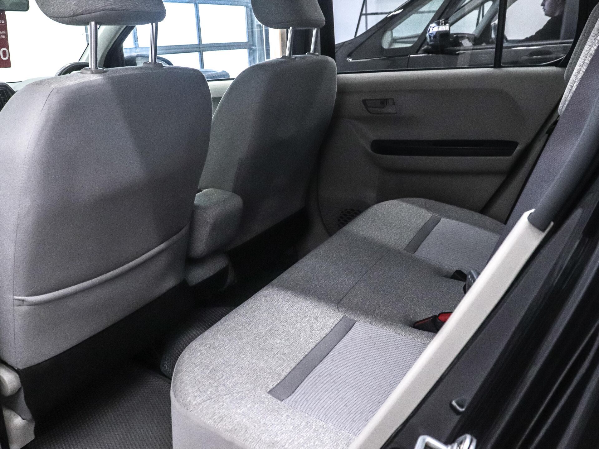 Toyota Passo 2017 21