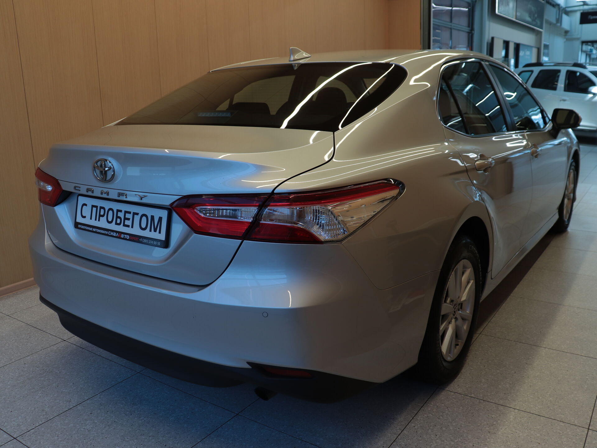 Toyota Camry 2019 3