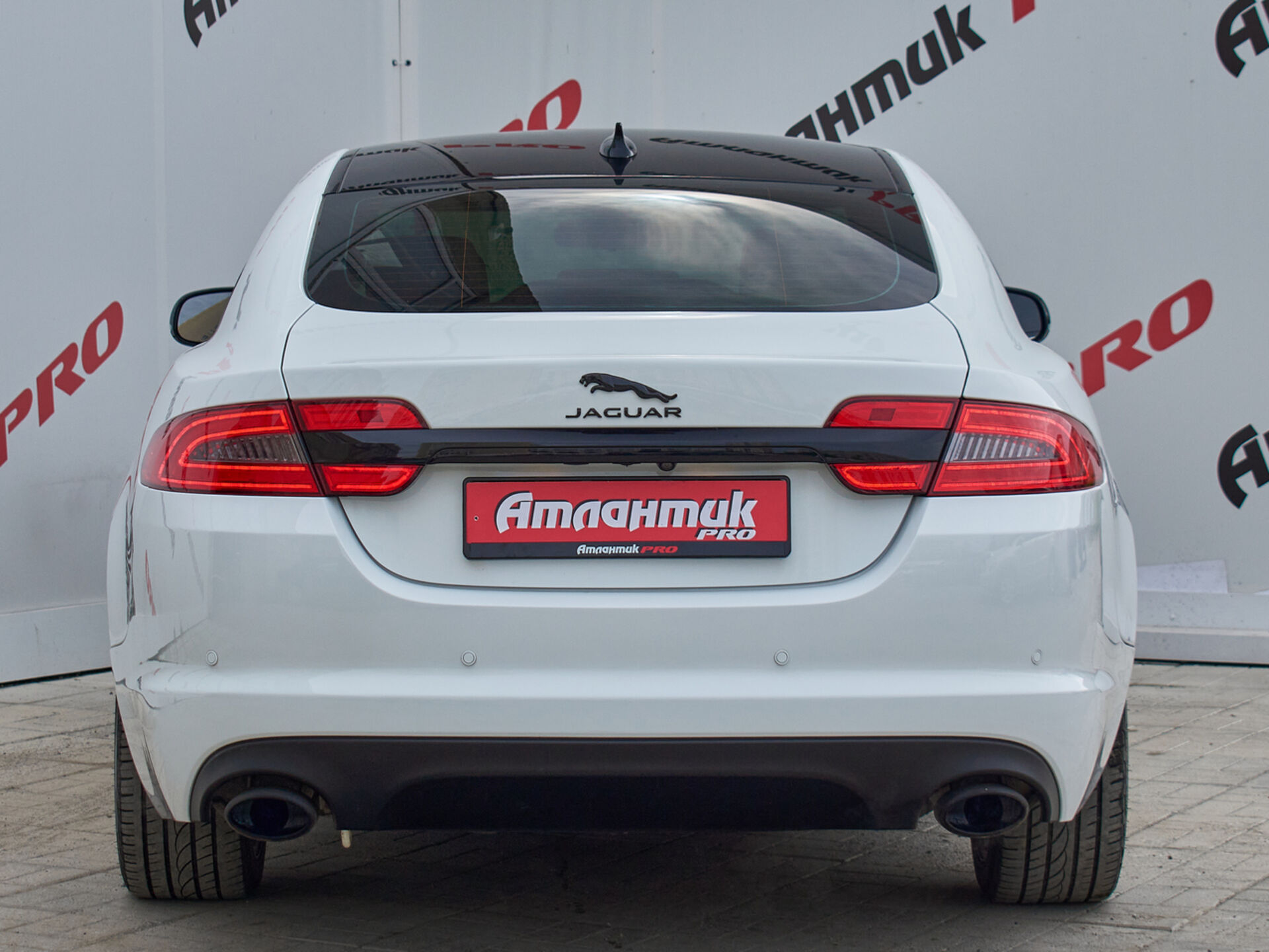 Купить Jaguar XF 2.0 AT (240 л.с.), 2014 в Екатеренбурге