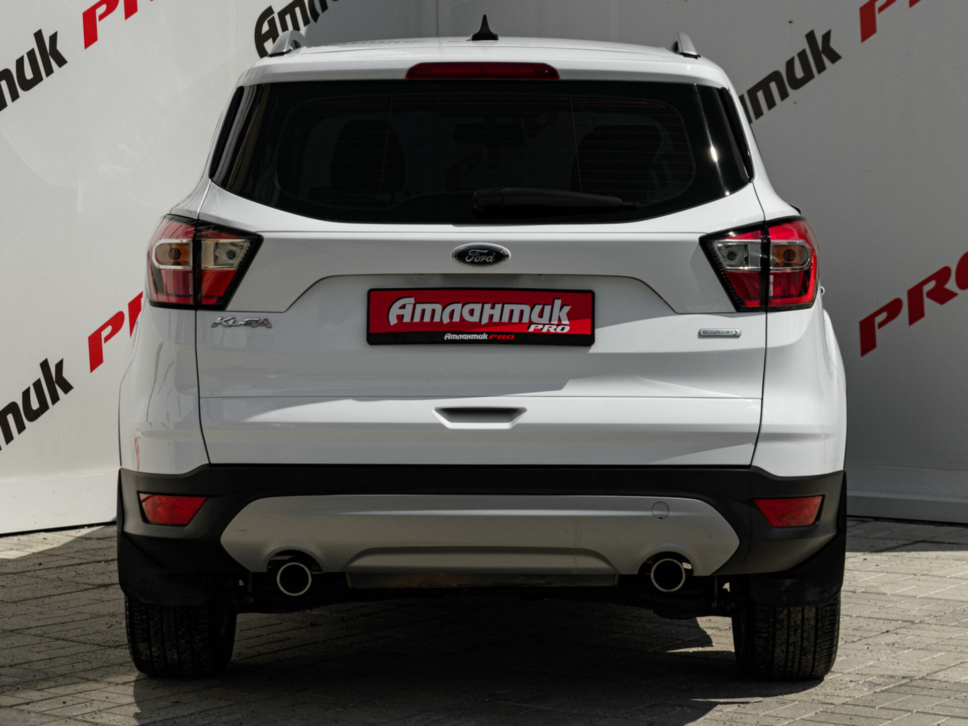 Купить Ford Kuga 1.5 AT (150 л.с.) 4WD, 2017 в Екатеренбурге