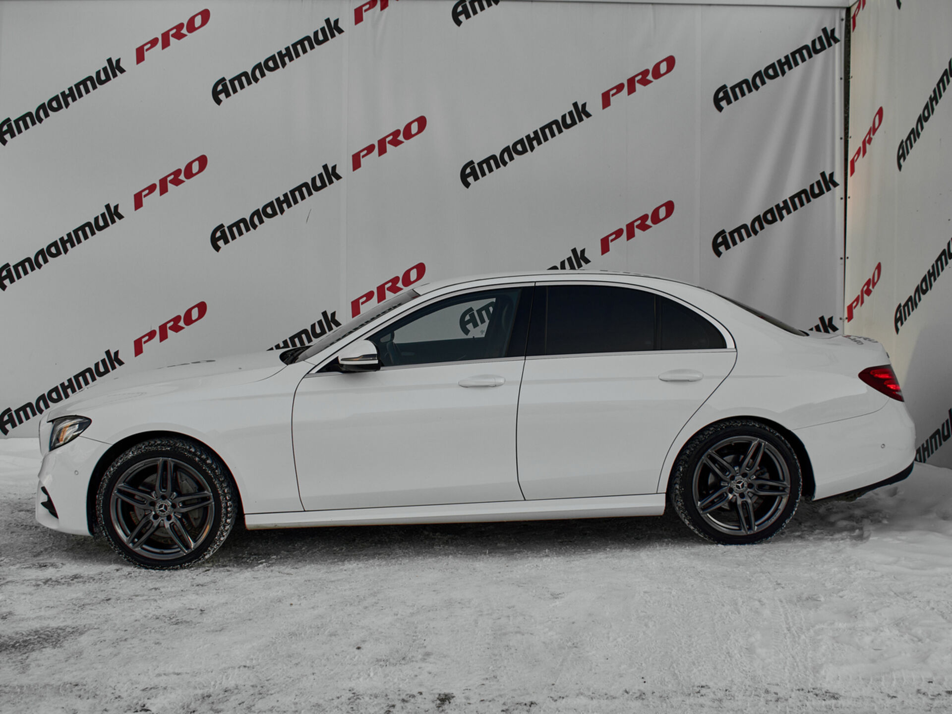 Купить Mercedes-Benz E-Класс 220 d 2.0d AT (194 л.с.) 4WD, 2020 в Екатеренбурге