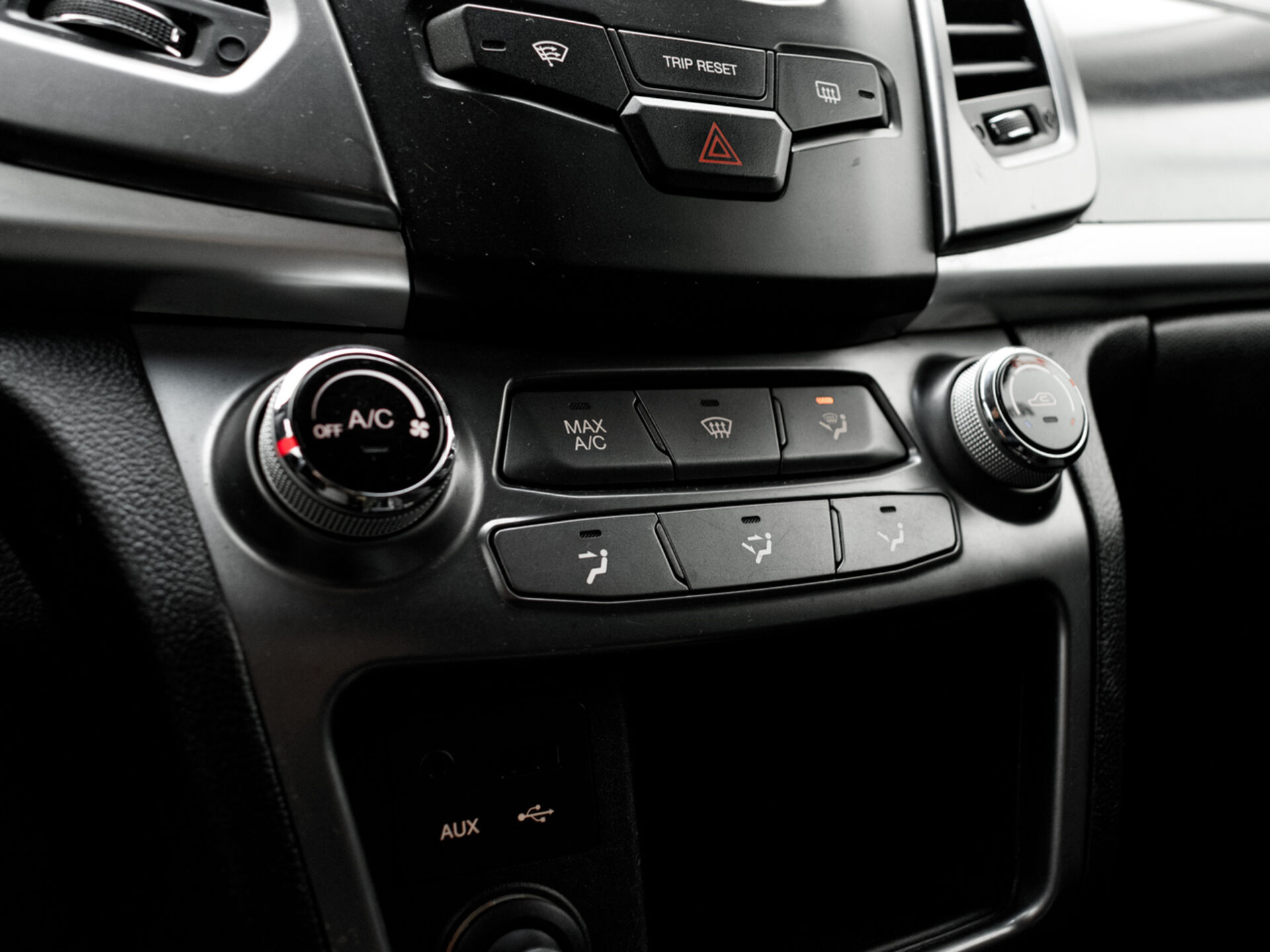 Купить SsangYong Actyon 2.0 AT (149 л.с.), 2014 в Екатеренбурге