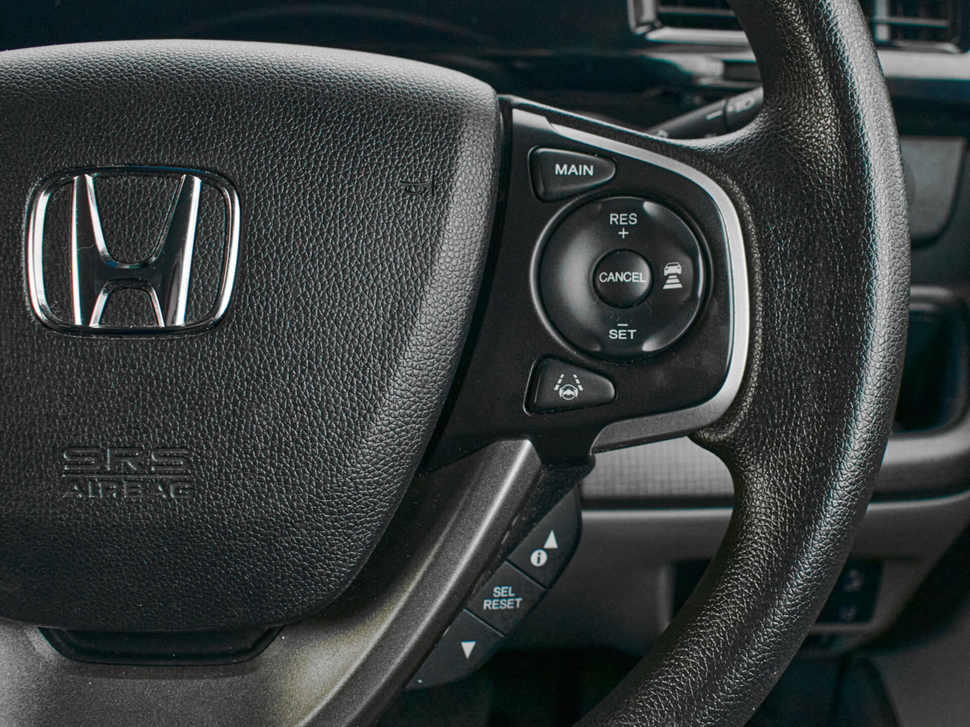 Купить Honda Stepwgn 1.5 CVT (150 л.с.), 2015 в Екатеренбурге