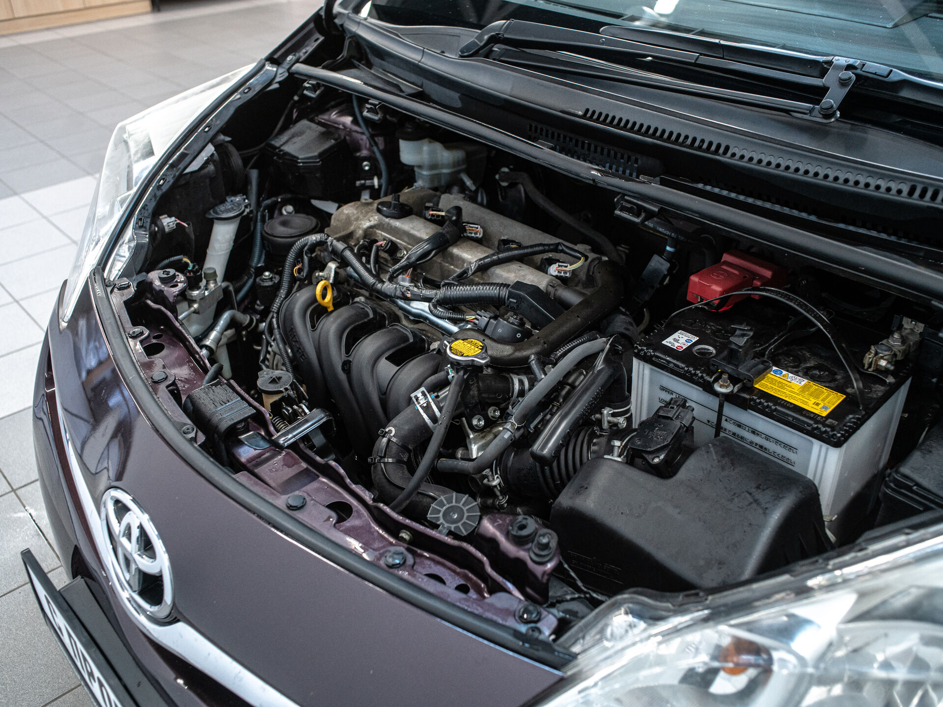Toyota Ractis 2014 24