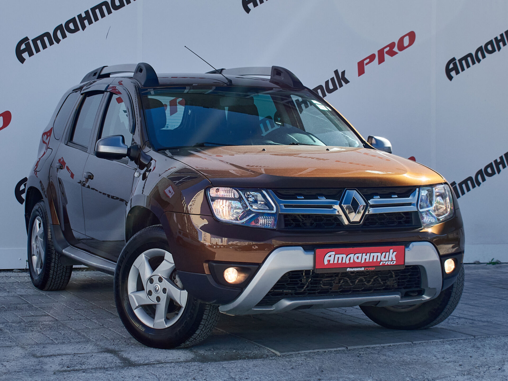 Купить Renault Duster 2.0 MT (143 л.с.) 4WD, 2015 в Екатеренбурге