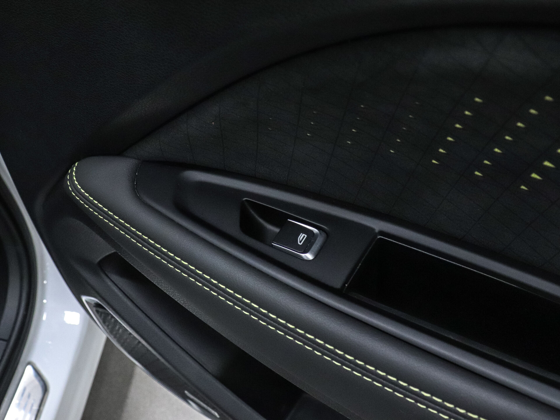 Geely Tugella 2023 22