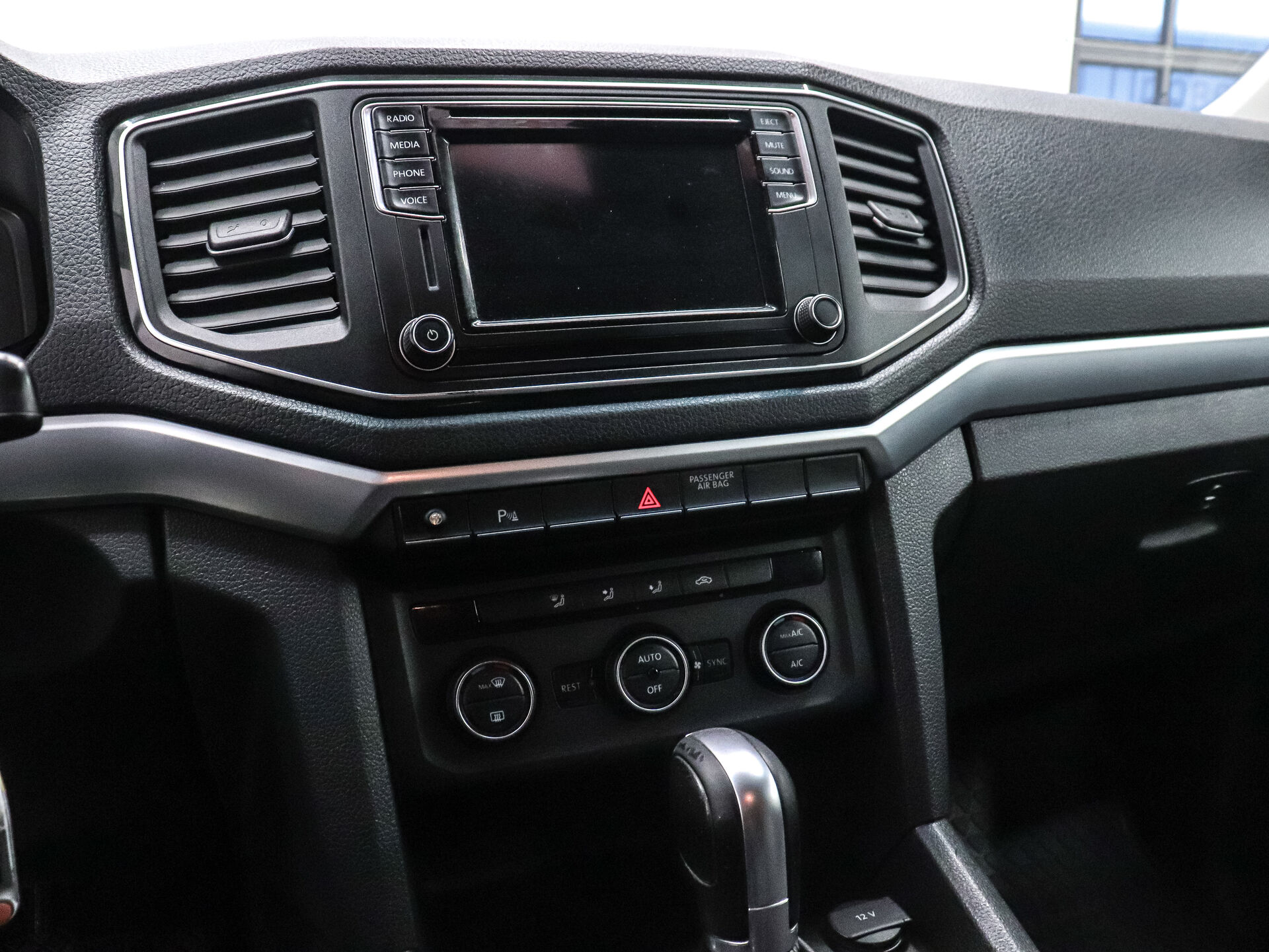 Volkswagen Amarok 2017 15