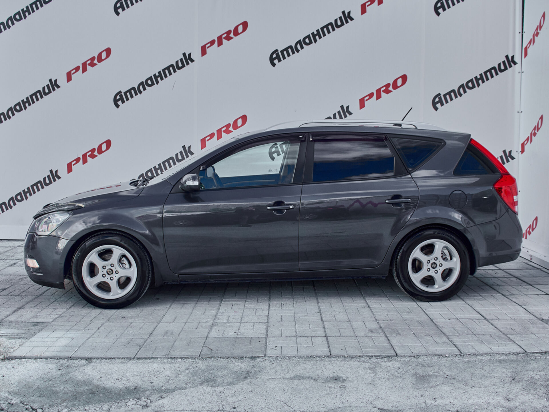 Купить Kia Ceed 1.6 MT (125 л.с.), 2011 в Екатеренбурге