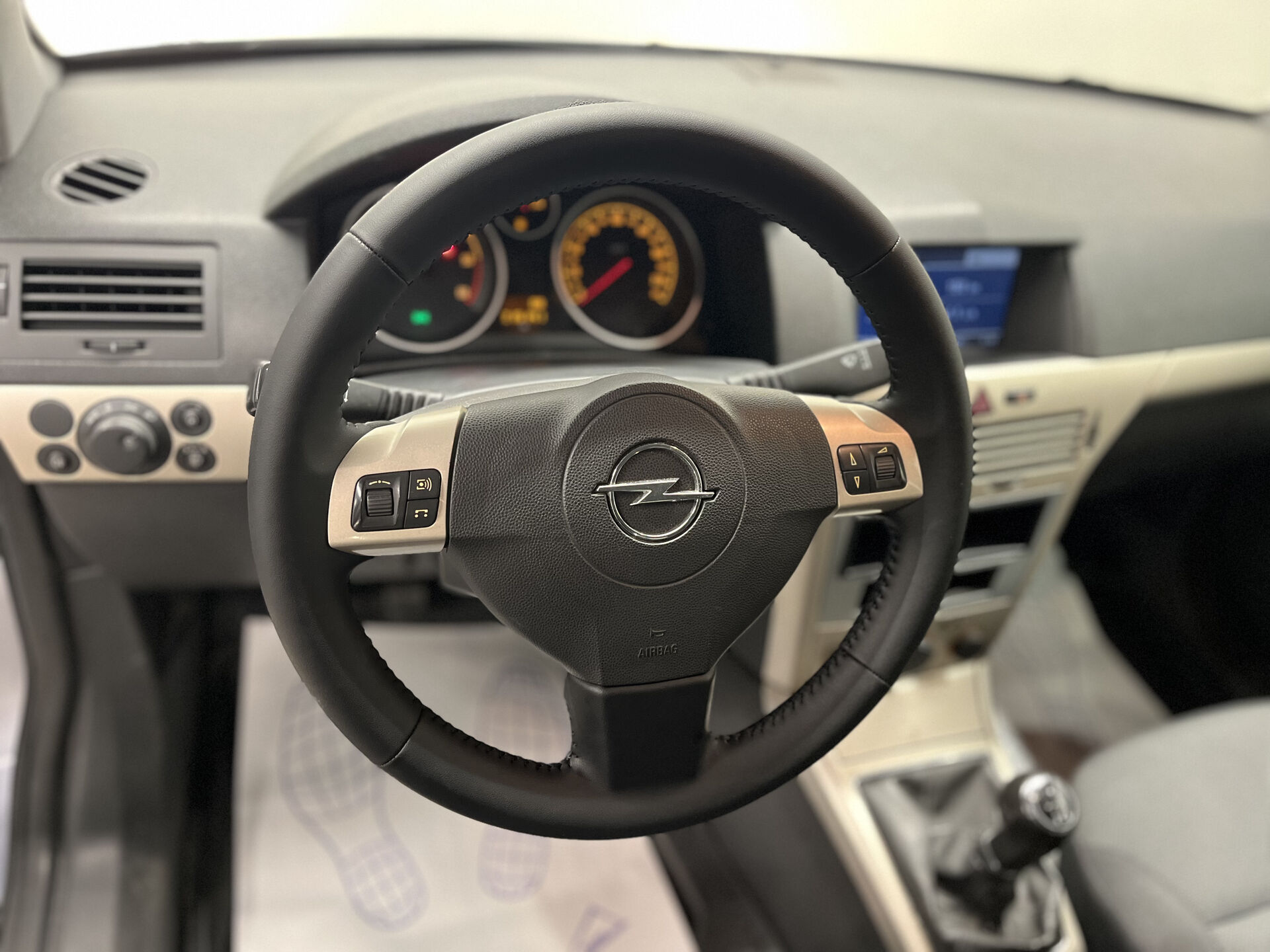 Opel Astra None 2007 г.в., 215 141 км.