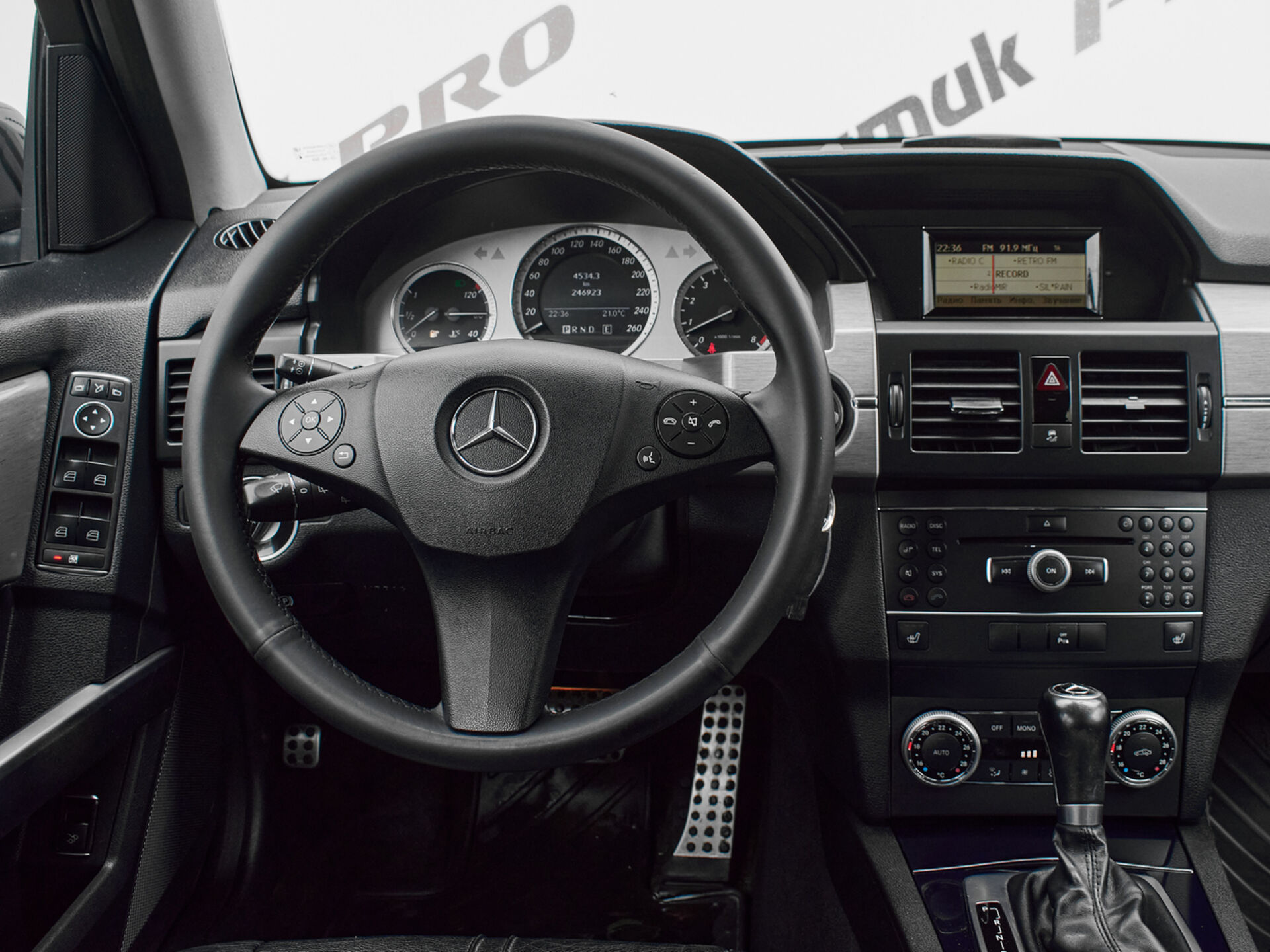 Купить Mercedes-Benz GLK-Класс 300 3.0 AT (231 л.с.) 4WD, 2011 в Екатеренбурге