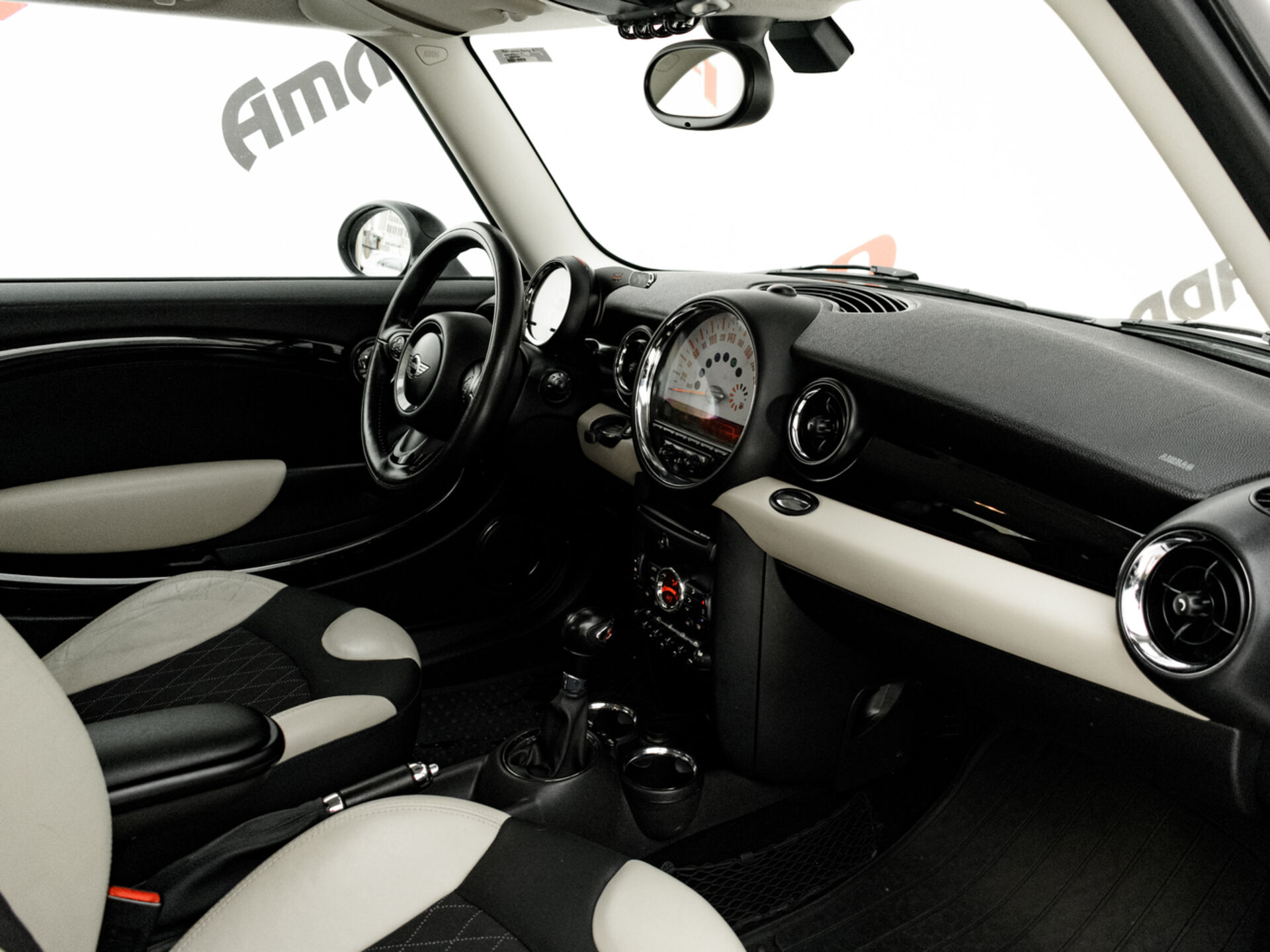 Купить MINI Hatch Cooper S 1.6 AT (184 л.с.), 2012 в Екатеренбурге