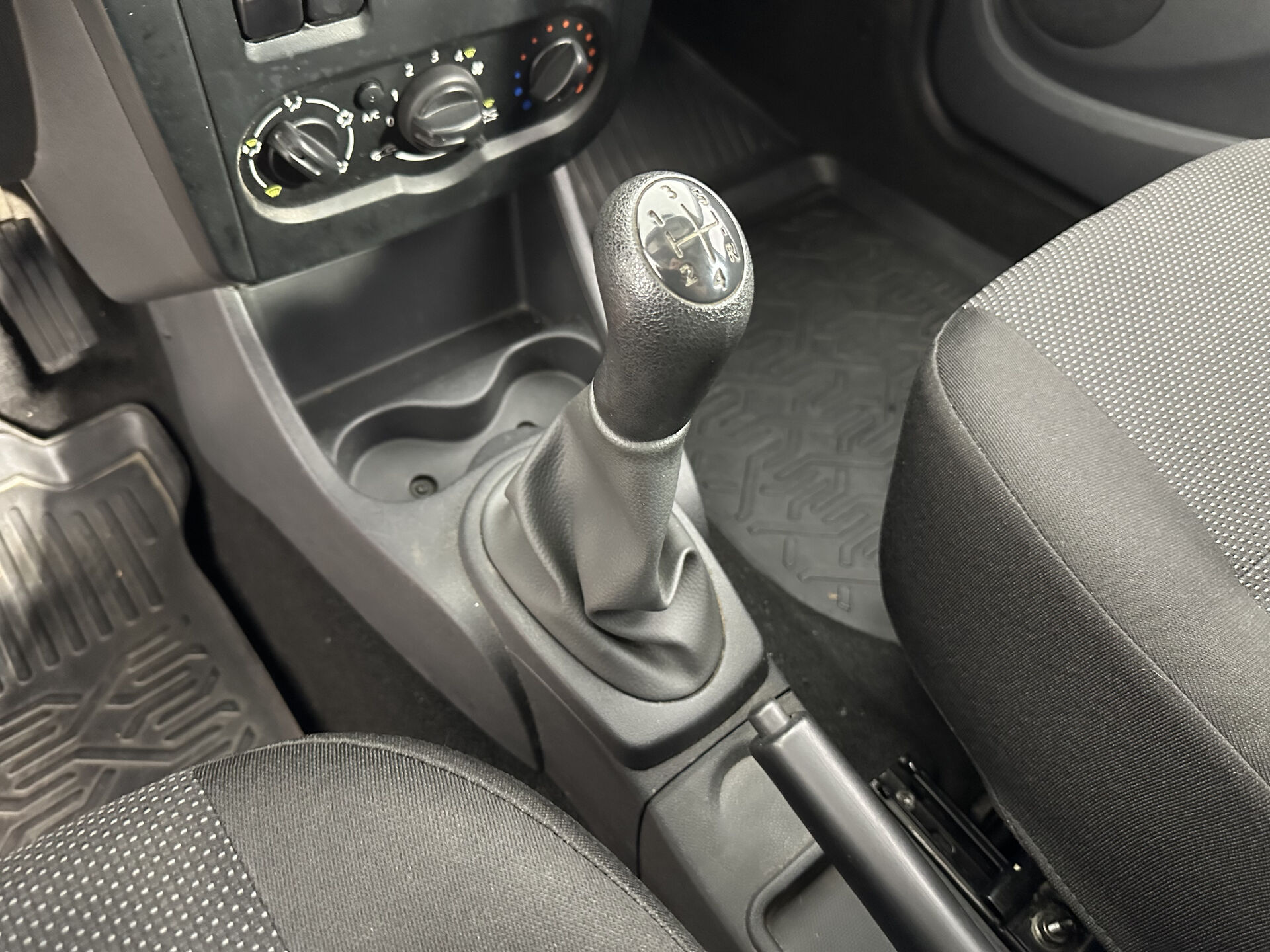 Lada Largus Norma Climate (5 мест) (2015-2019) 2019 г.в., 165 000 км.