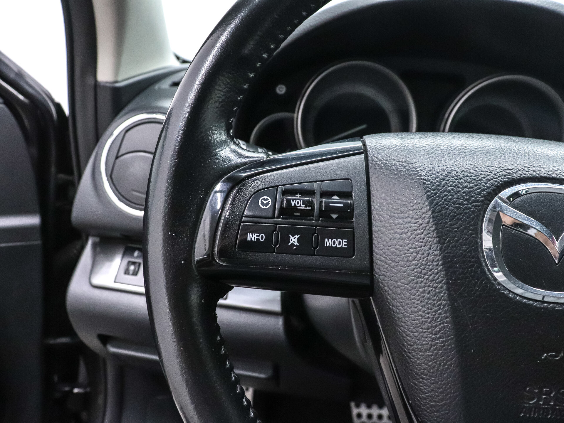 Mazda 6 2012 11