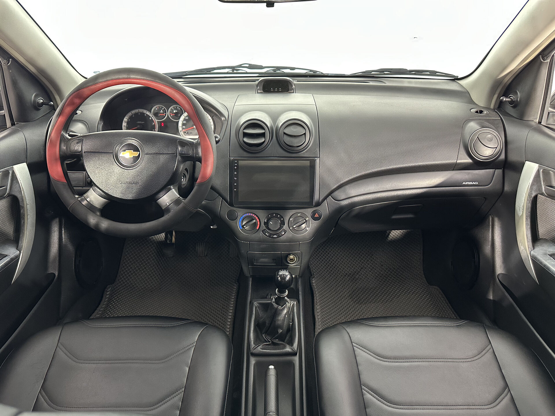 Chevrolet Aveo None 2010 г.в., 194 935 км.