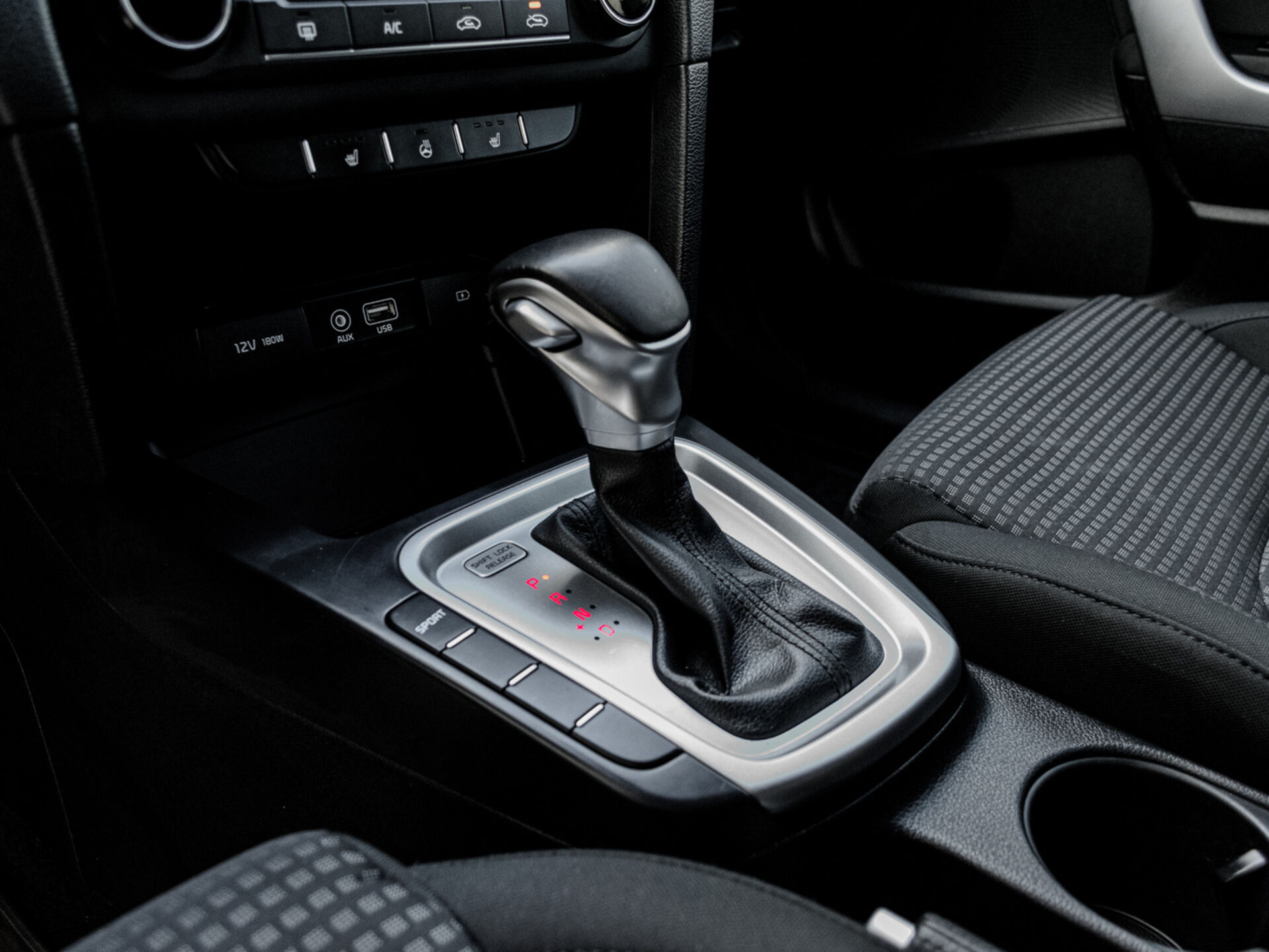 Купить Kia Ceed 1.6 AT (128 л.с.), 2018 в Екатеренбурге