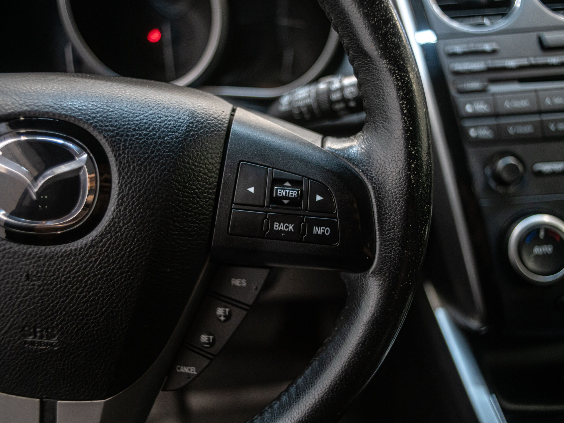 Mazda CX-7 2011 13
