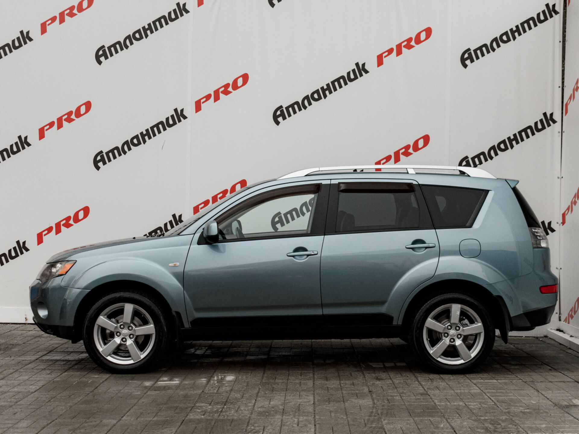 Купить Mitsubishi Outlander 3.0 AT (220 л.с.) 4WD, 2008 в Екатеренбурге