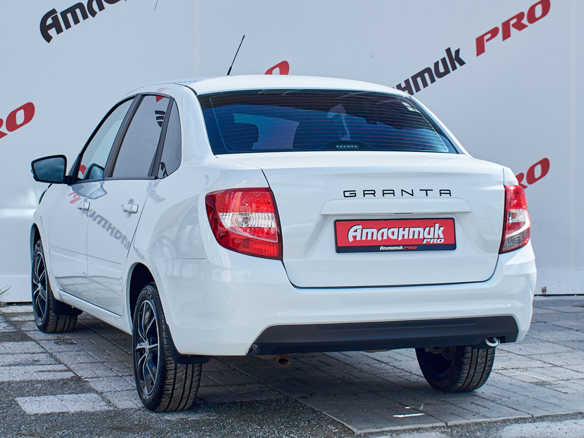 Купить Lada (ВАЗ) Granta Euro-2 1.6 MT (90 л.с.), 2023 в Екатеренбурге