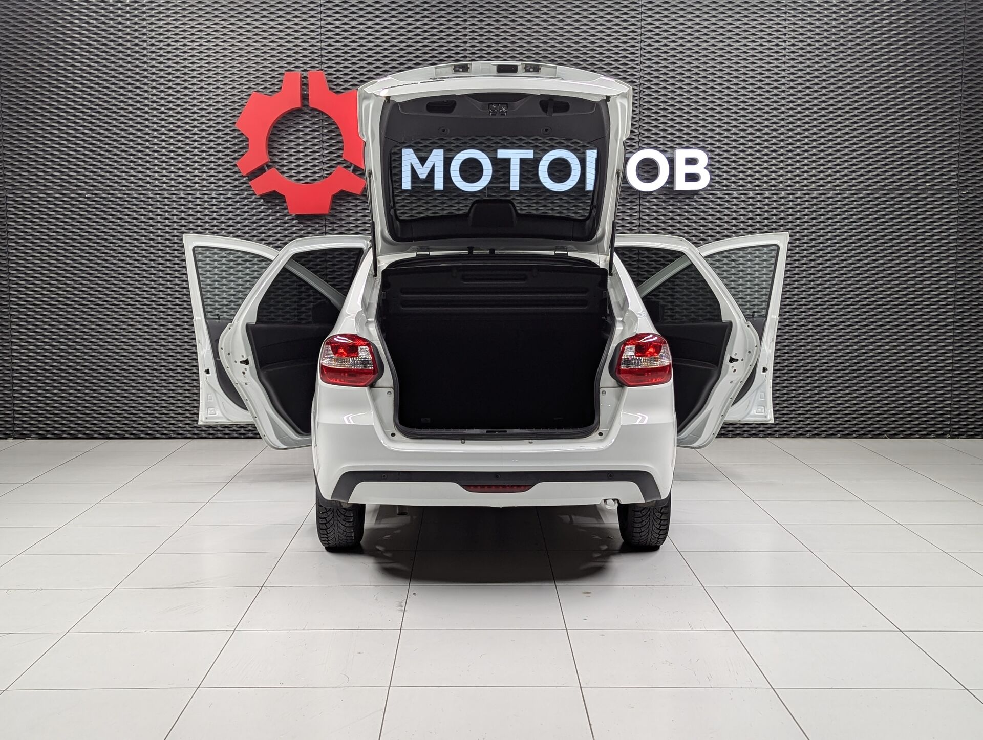 Lada (ВАЗ) Granta, I Рестайлинг Luxe (2018-2019), 2019, Хэтчбек 5 дв.