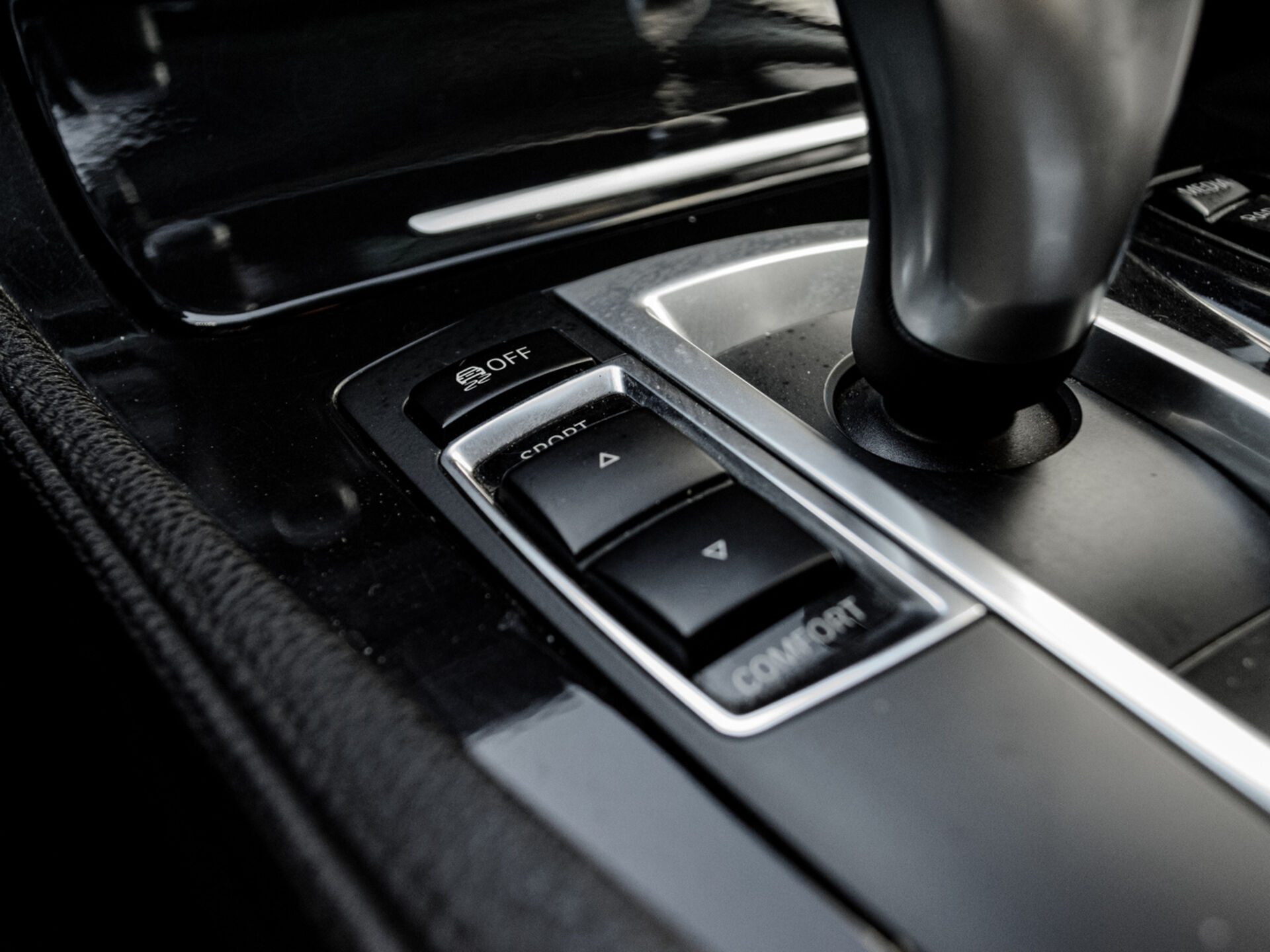 Купить BMW 5 серии 520d 2.0d AT (184 л.с.), 2013 в Екатеренбурге