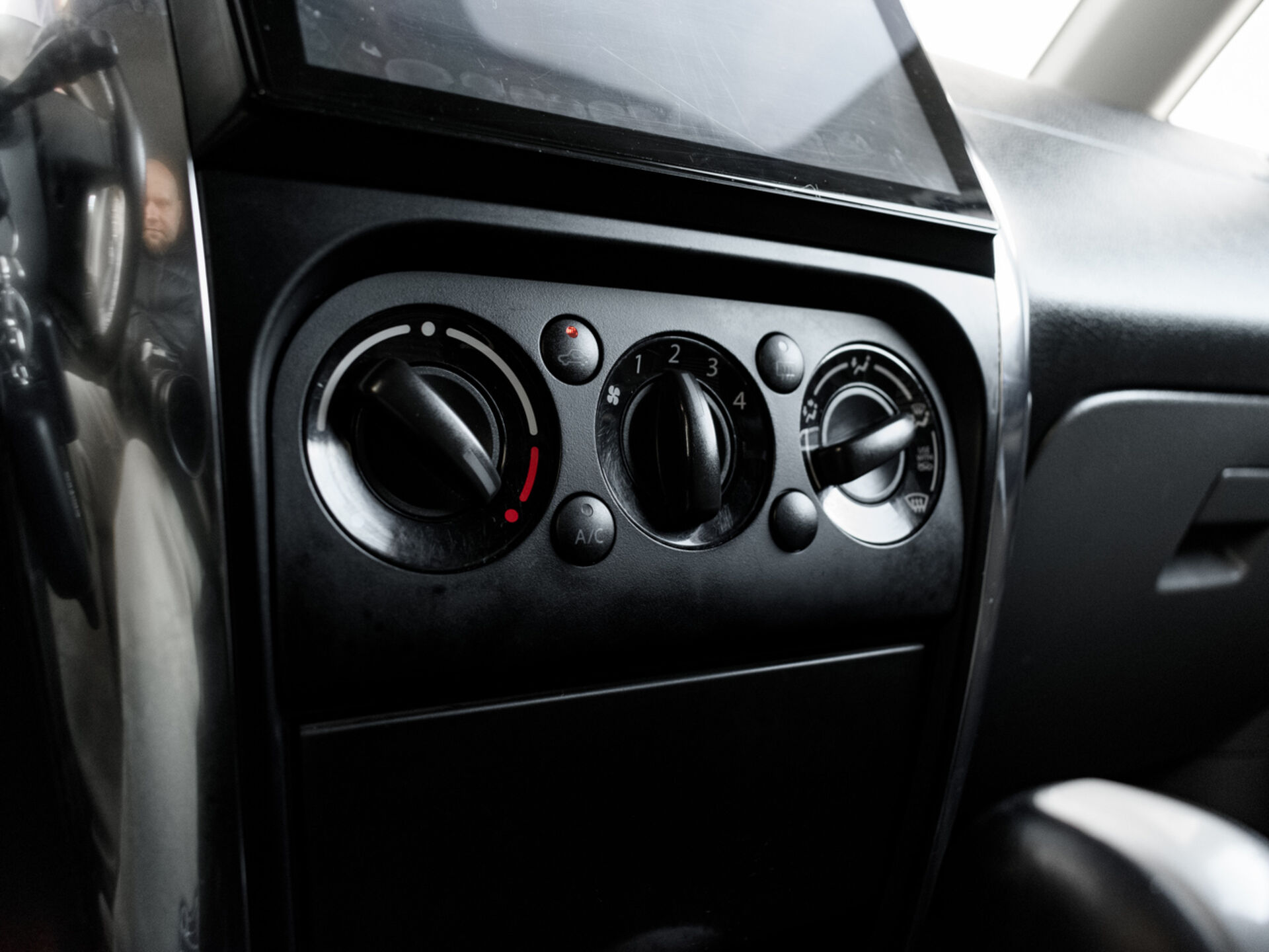 Купить Suzuki SX4 1.6 AT (112 л.с.) 4WD, 2013 в Екатеренбурге