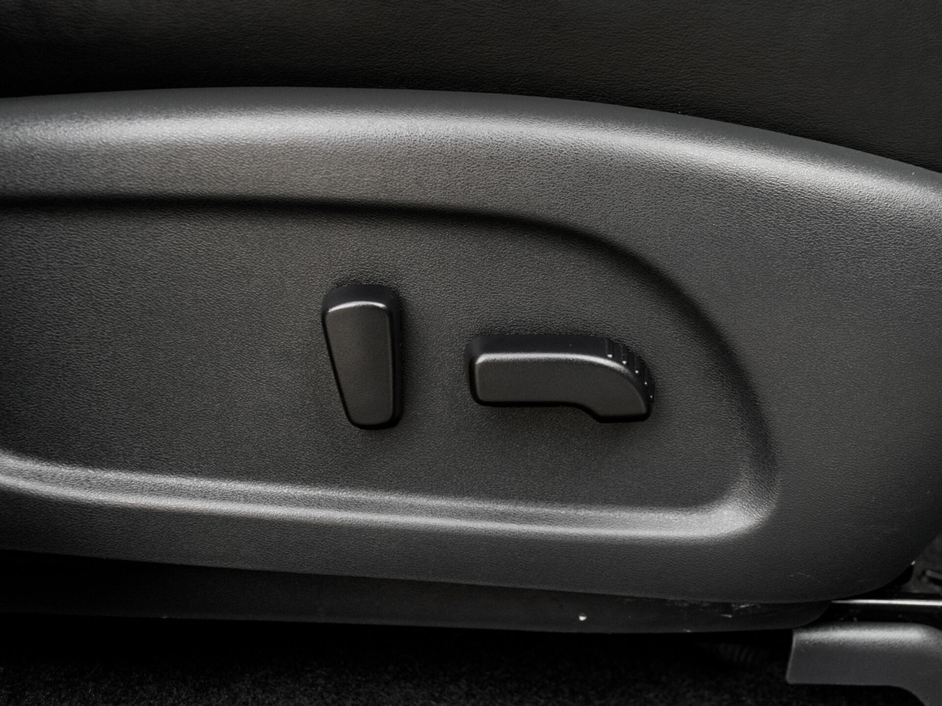 Купить Infiniti QX60 3.5 CVT (262 л.с.) 4WD, 2017 в Екатеренбурге