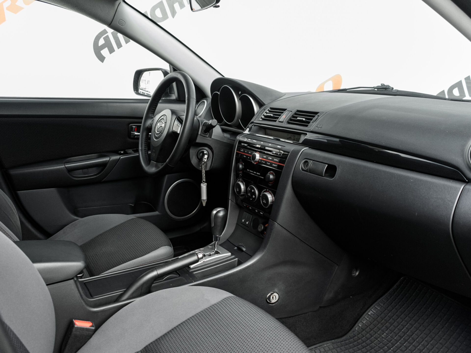 Купить Mazda 3 4-speed 2.0 AT (150 л.с.), 2008 в Екатеренбурге