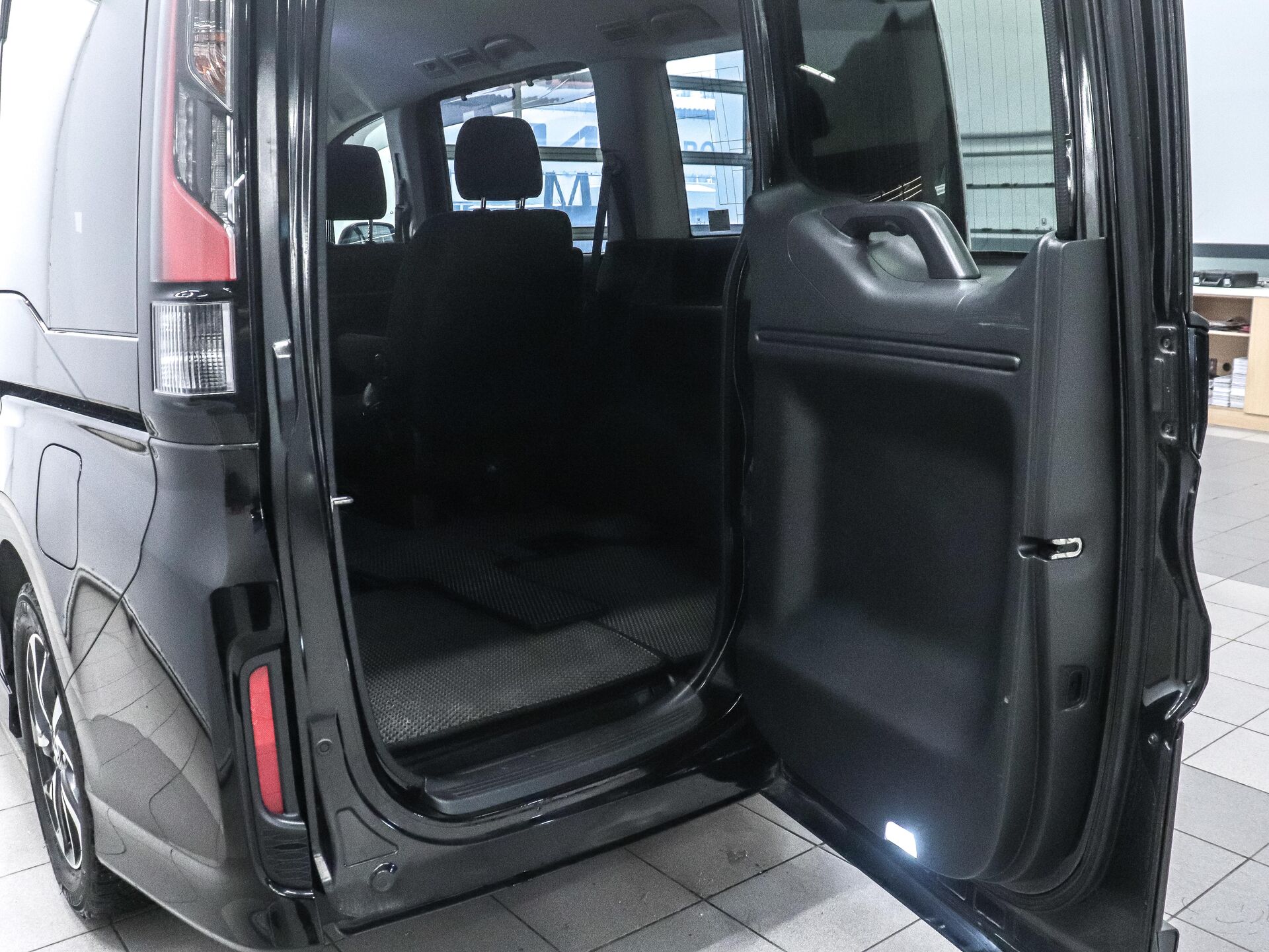 Honda Stepwgn 2021 23