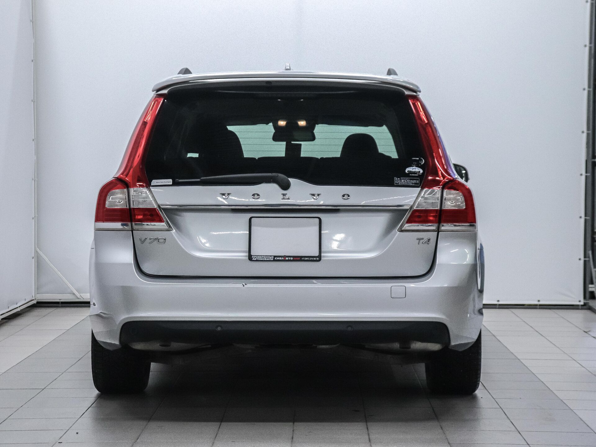 Volvo V70 2013 4