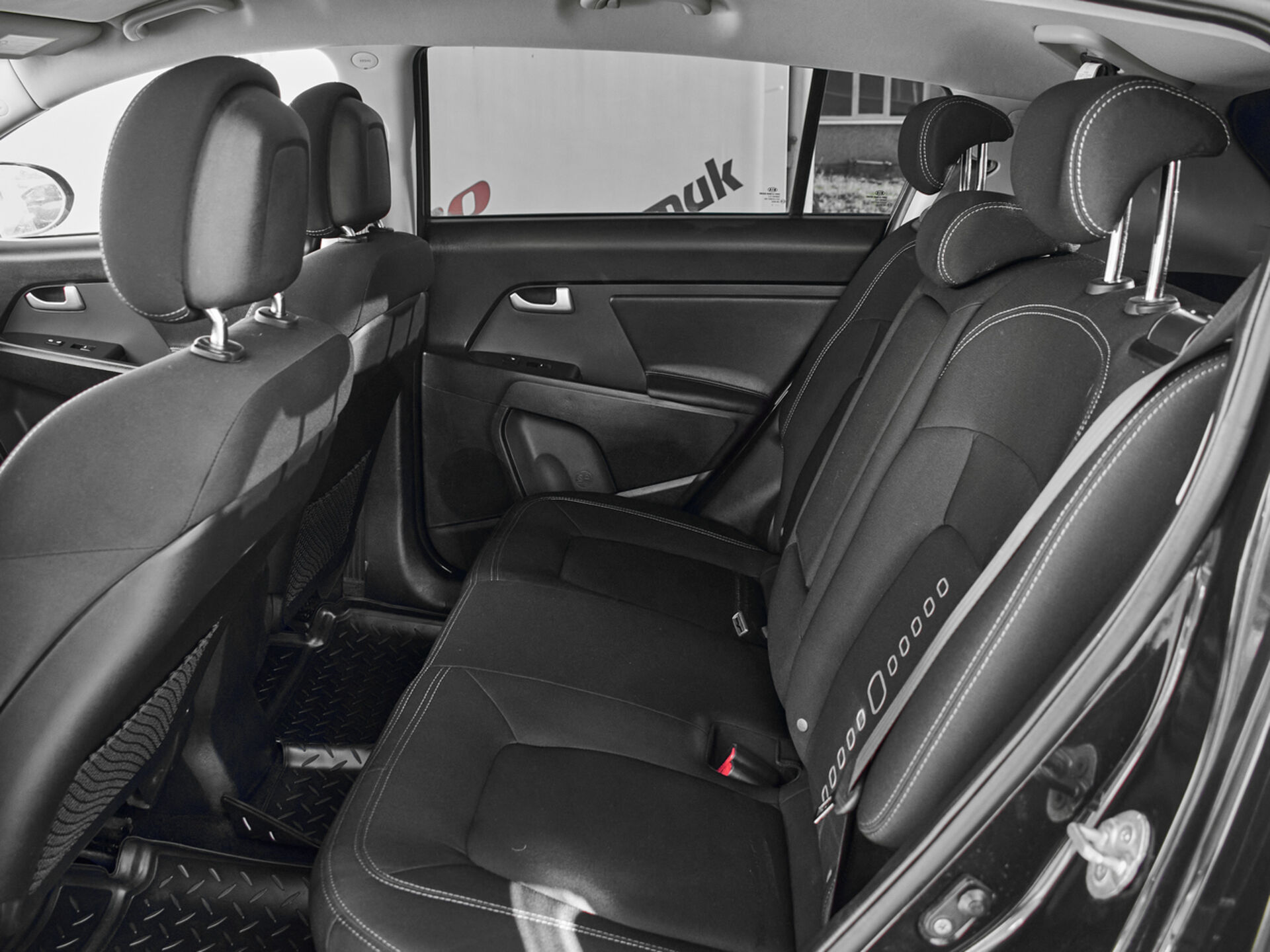 Купить Kia Sportage 2.0 AT (150 л.с.), 2012 в Екатеренбурге